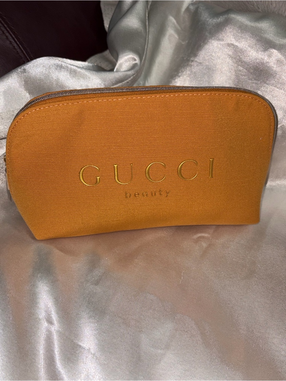 Gucci Beauty flora pouch